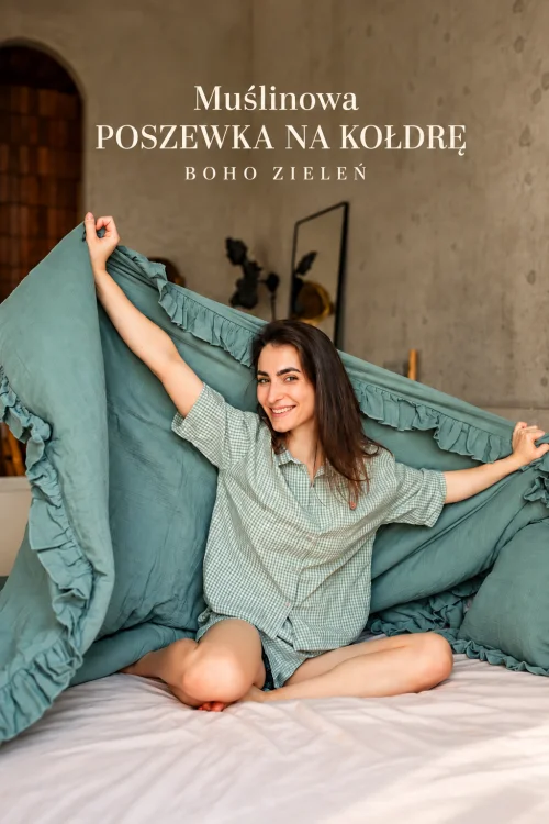 Muślinowa poszewka w boho zieleni.png